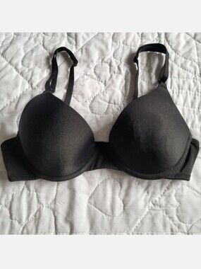 2/$20 🍀 Jessica Bra